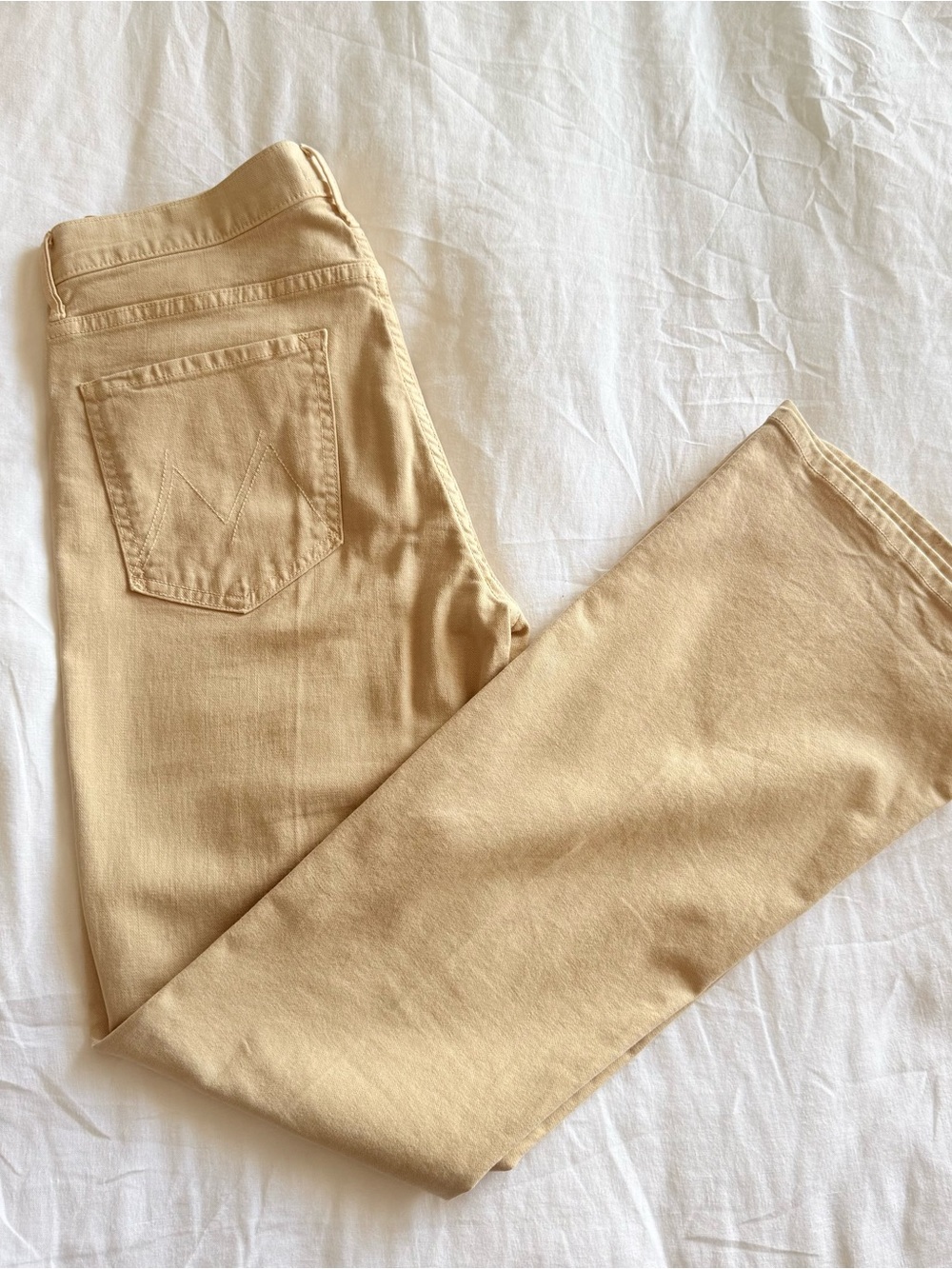 MOTHER The Weekender Flare Jeans – Chalk It Up | Premium Designer Denim - Picture 5 of 7